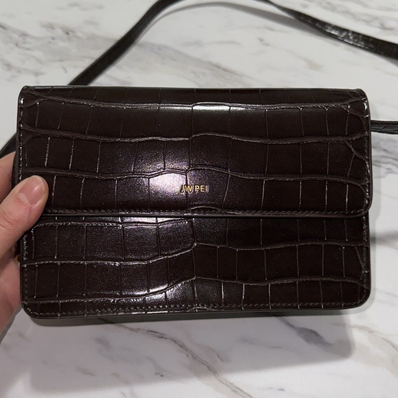 JW pei Crossbody - Picture 4 of 5